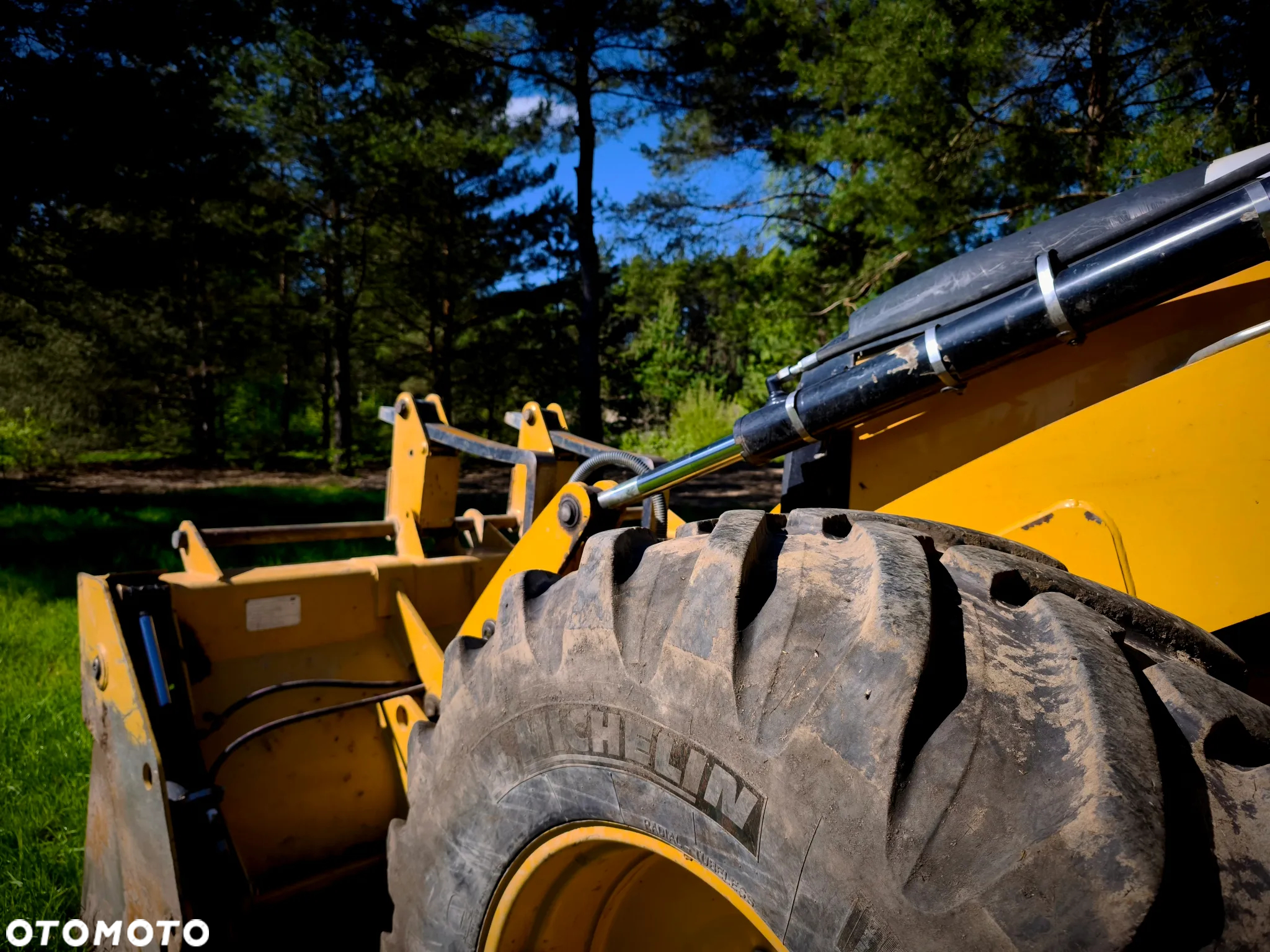 Caterpillar 434E - 4