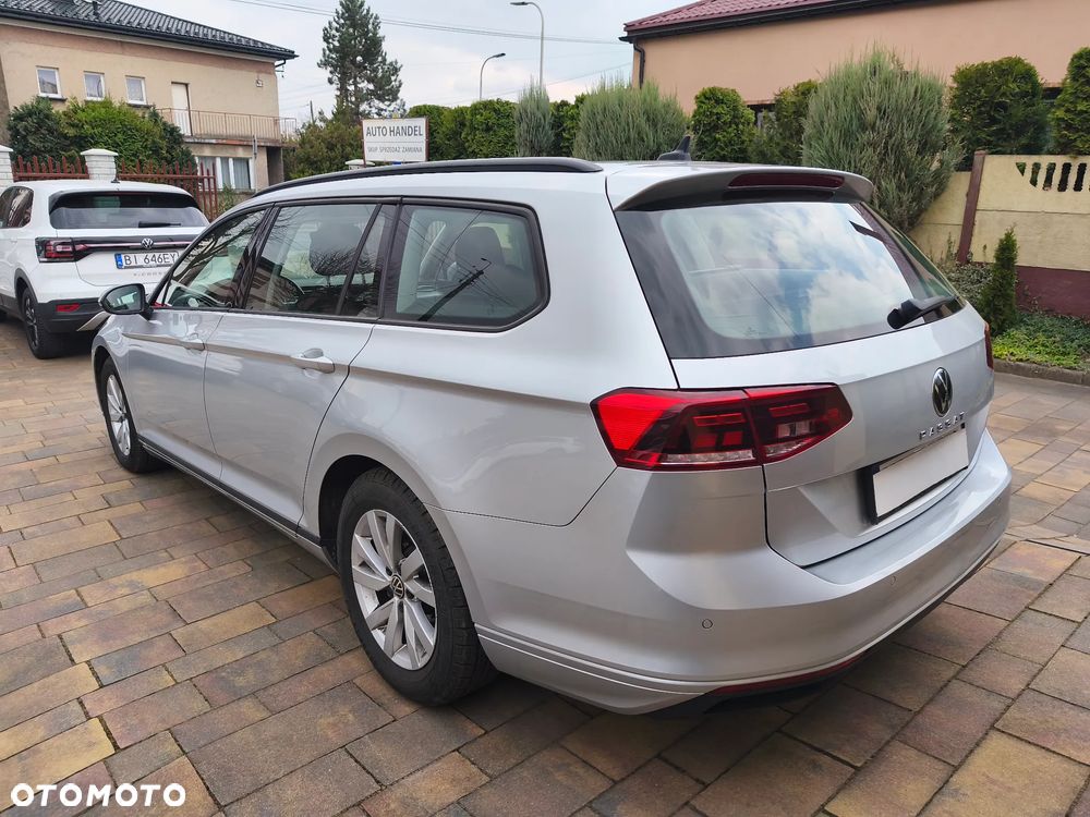 Volkswagen Passat - 8