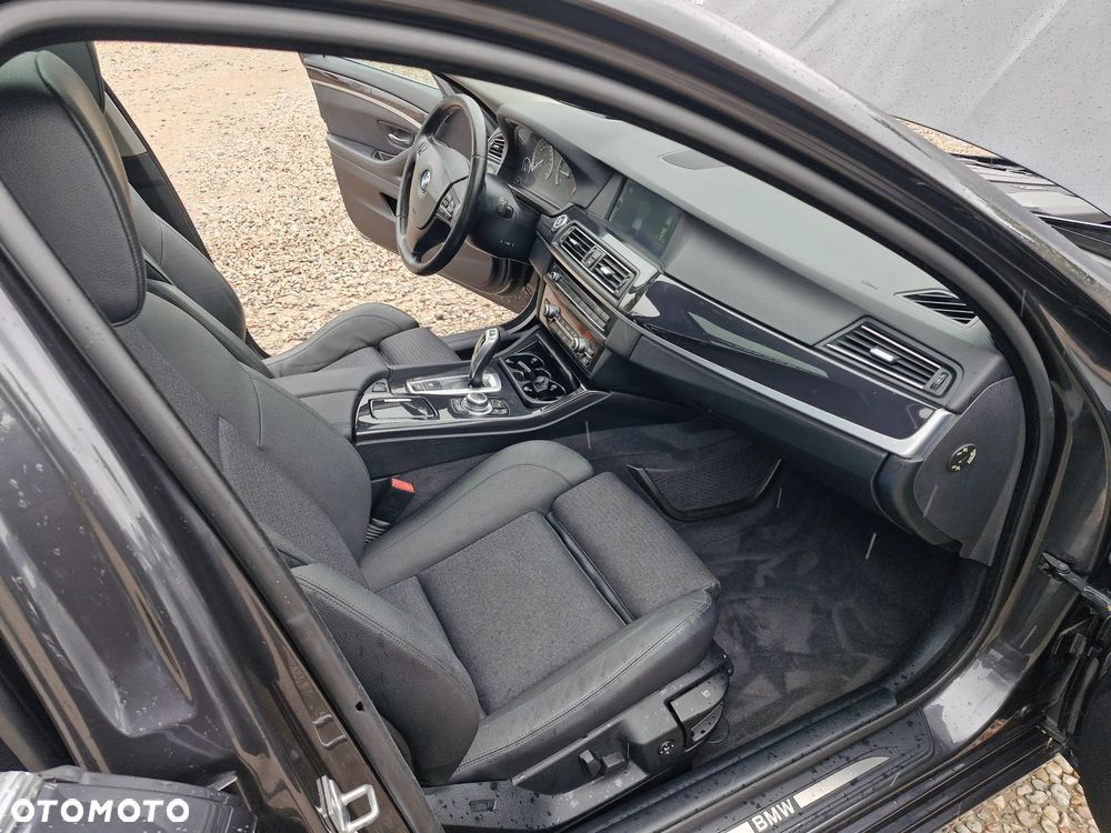 BMW Seria 5 520d - 14