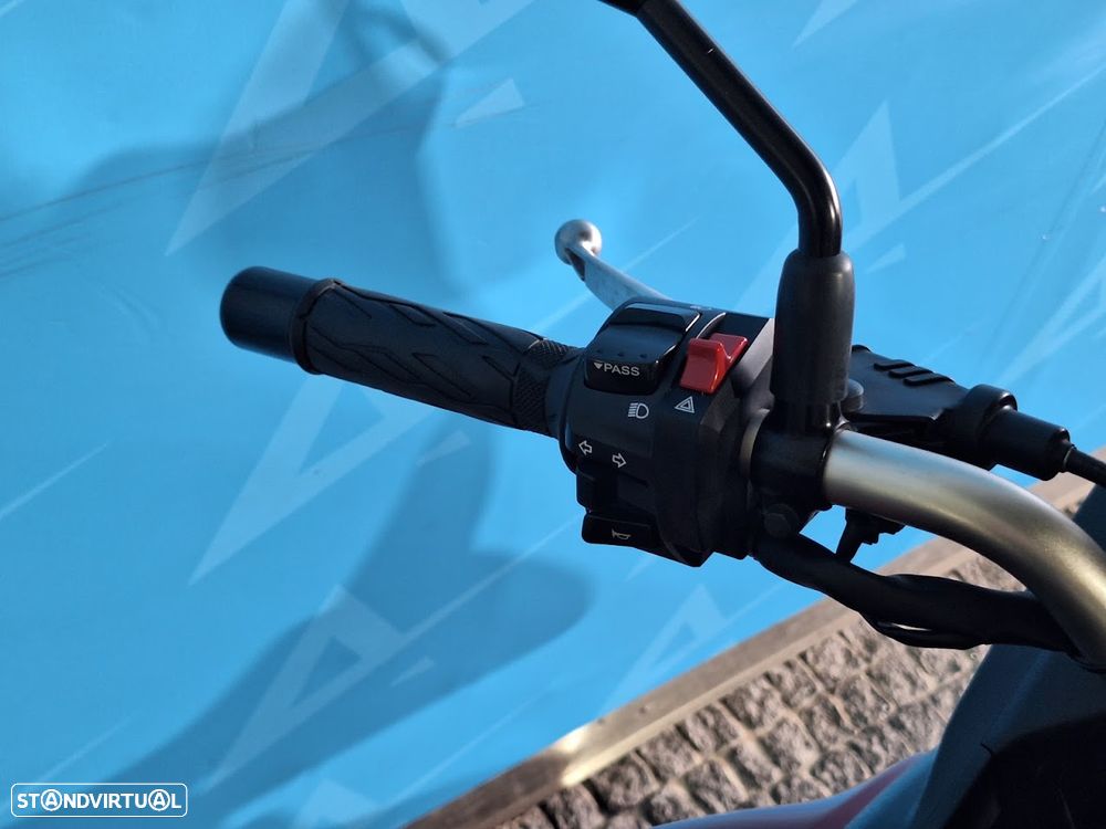 Suzuki DL V-Strom 650 - 8