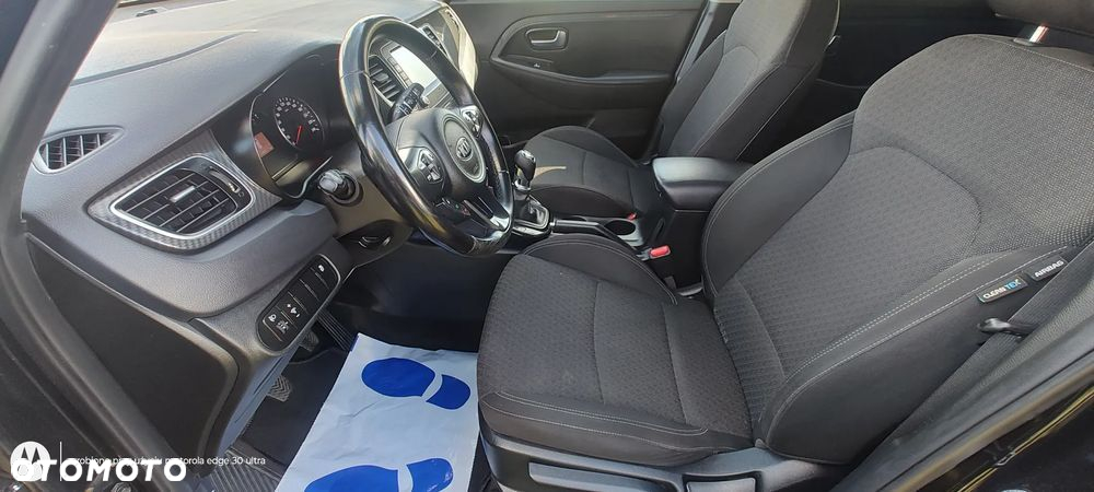 Kia Carens 1.7 CRDi M 7os - 3