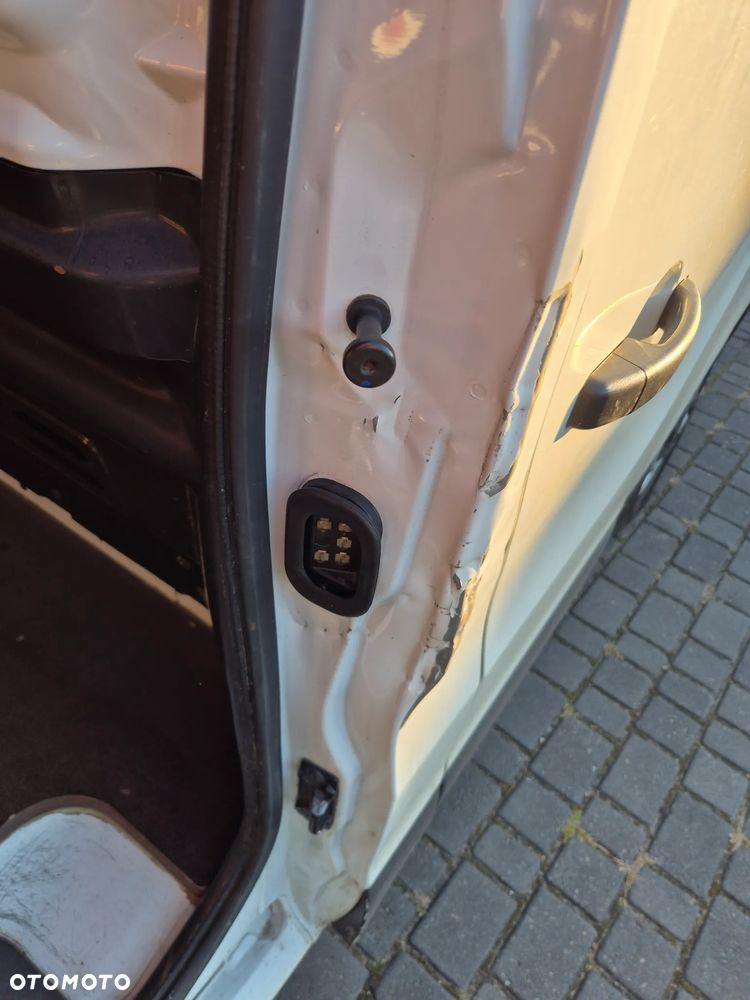 Renault Trafic - 8