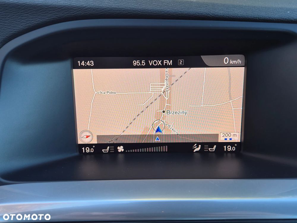 Volvo V60 D2 Drive-E Momentum - 19