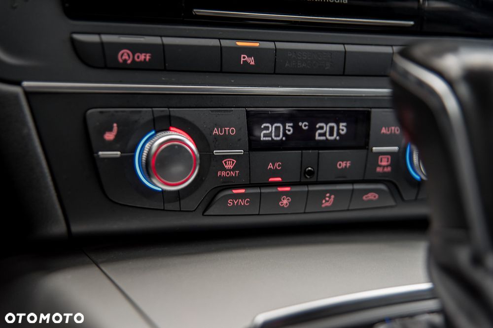 Audi A6 Avant 2.0 TDI Ultra S tronic - 29