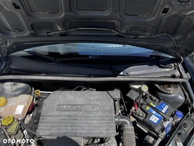 Ford Fiesta 1.3 Ambiente - 10