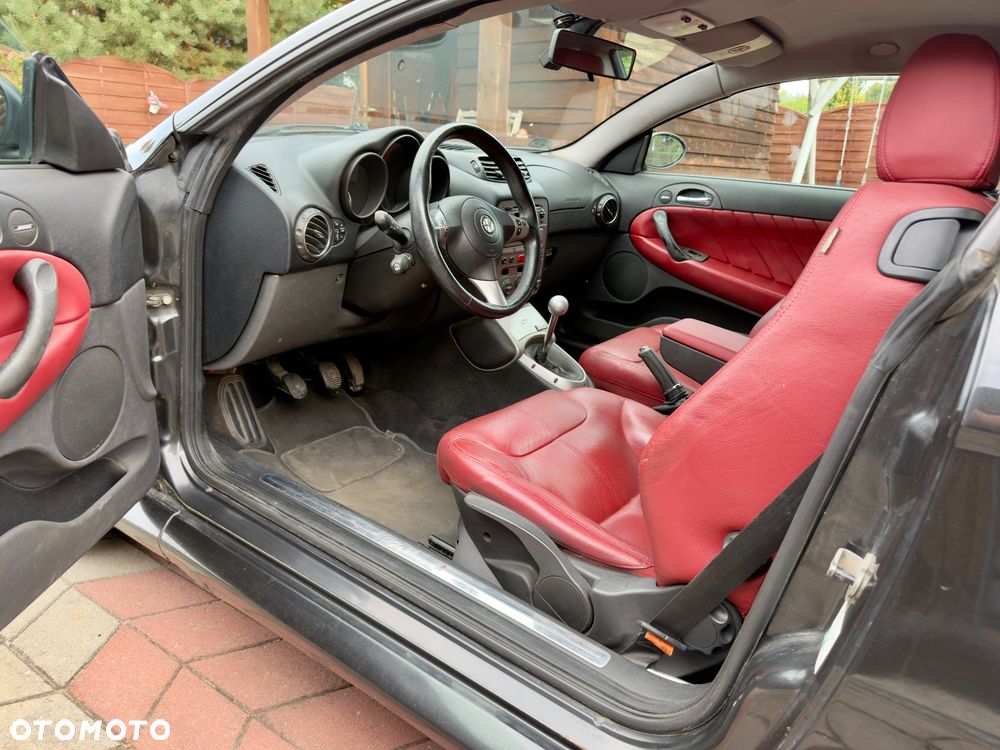 Alfa Romeo GT - 4