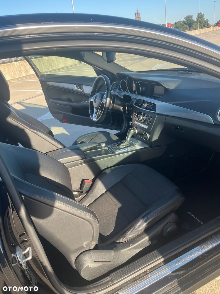 Mercedes-Benz Klasa C 250 7G-TRONIC Edition - 22