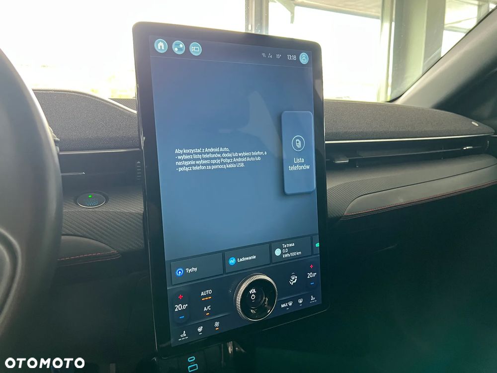 Ford Mustang Mach-E - 30