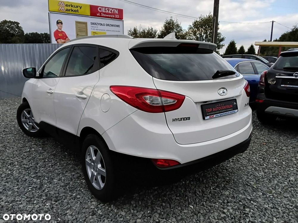 Hyundai ix35 1.6 2WD Fifa World Cup Edition - 4