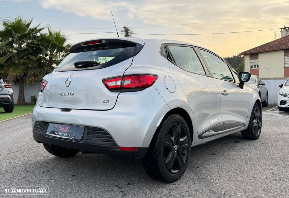 Renault Clio 1.5 dCi Dynamique S - 4