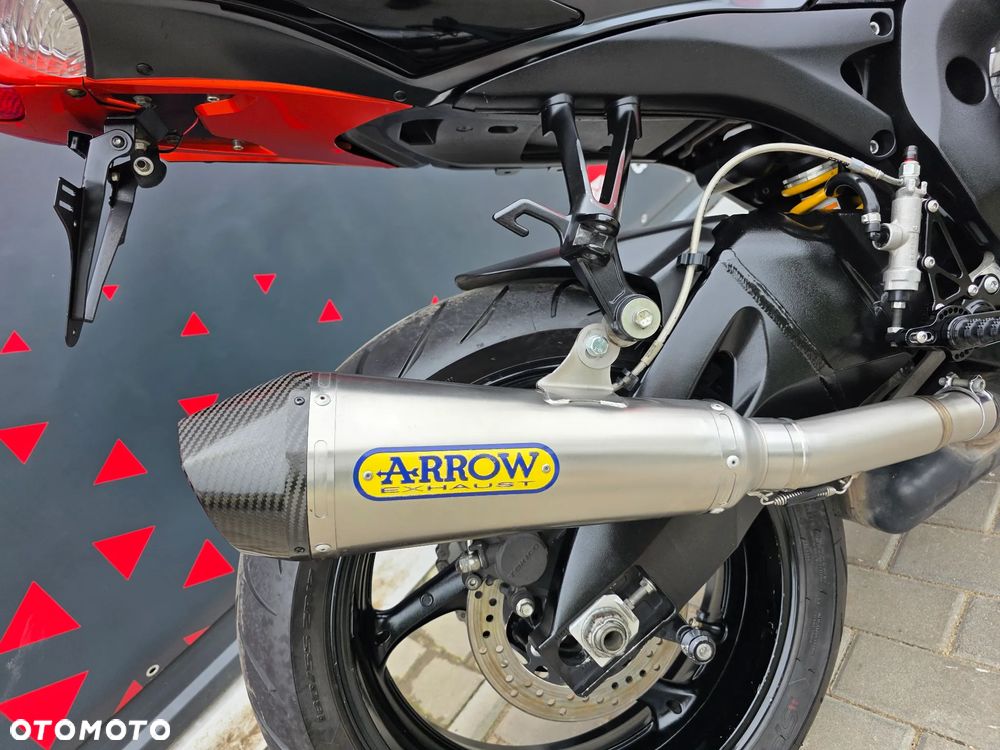 Suzuki GSX-R - 10
