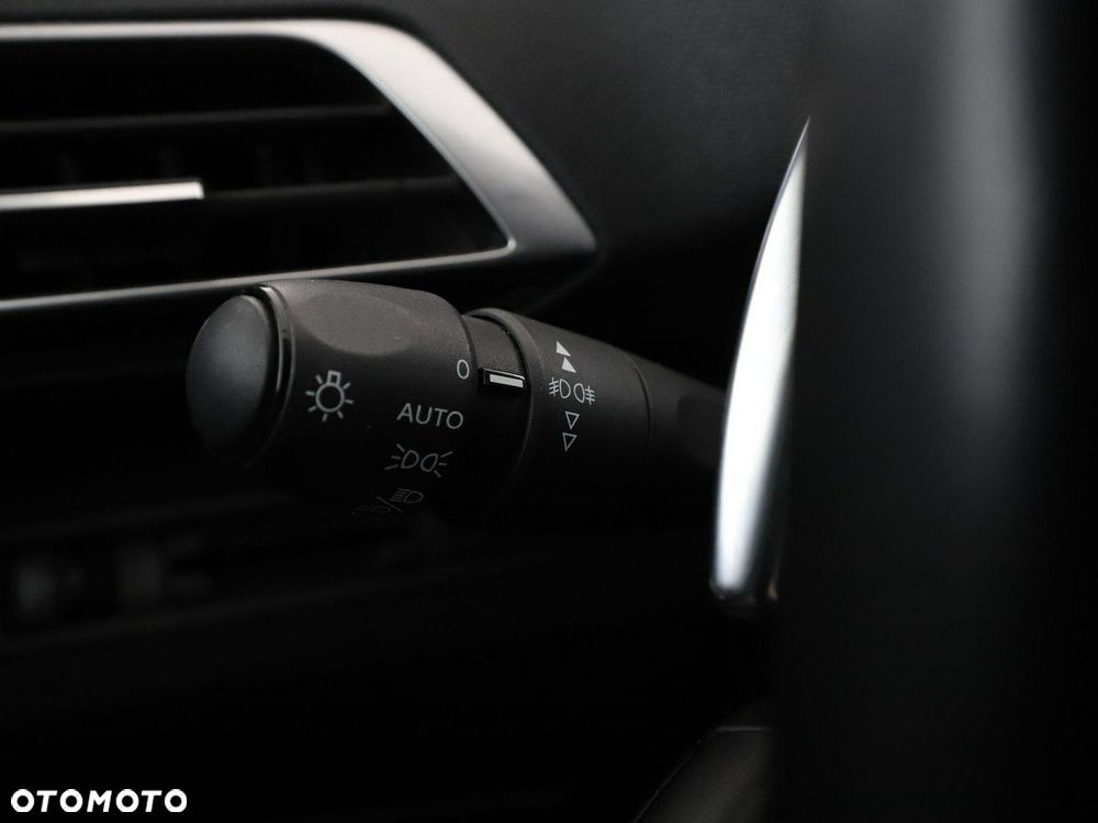 Peugeot 3008 BlueHDi 130 Stop & Start EAT8 Active - 38