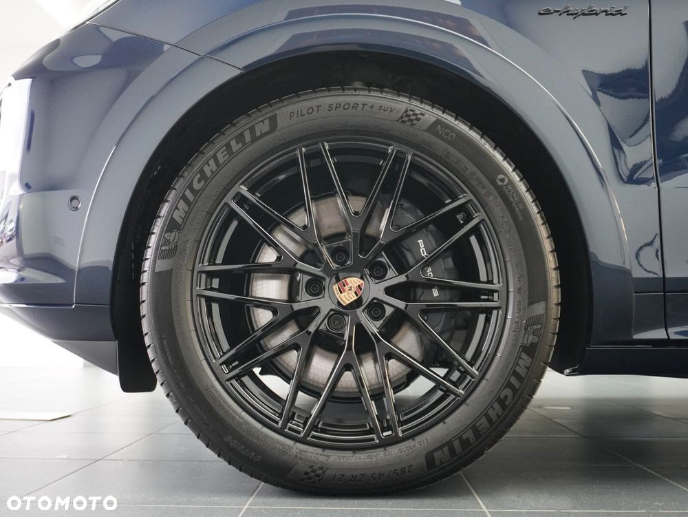 Porsche Cayenne E-Hybrid PHEV Black Edition - 11
