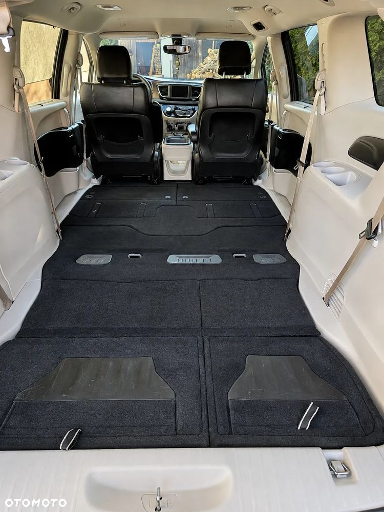 Chrysler Voyager - 10