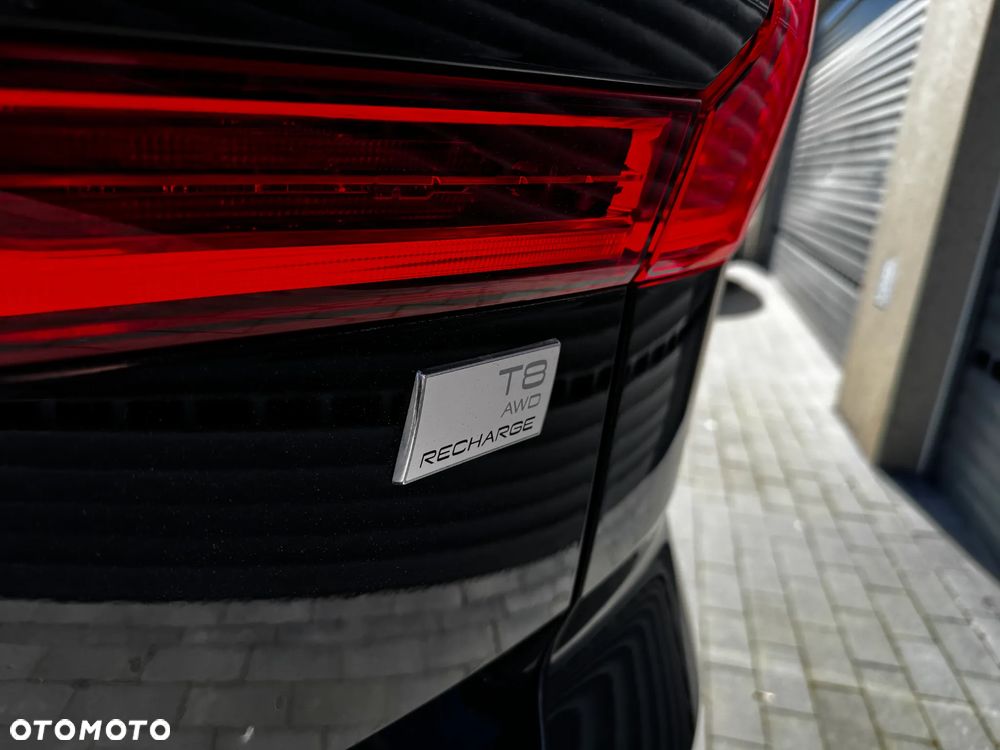 Volvo XC 60 T8 Plug-In Hybrid AWD Polestar Engineered - 4