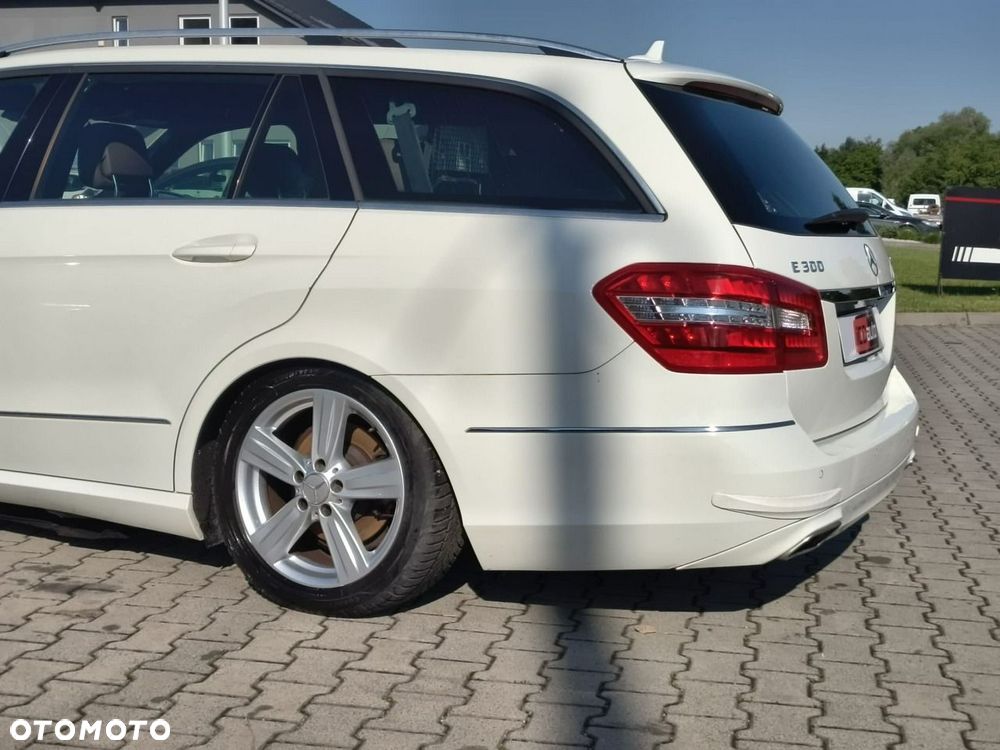 Mercedes-Benz Klasa E - 29