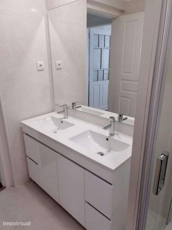 Quarto exclusivo estudantes em moradia a 100 m da UNIVERSIDADE - Grande imagem: 5/8