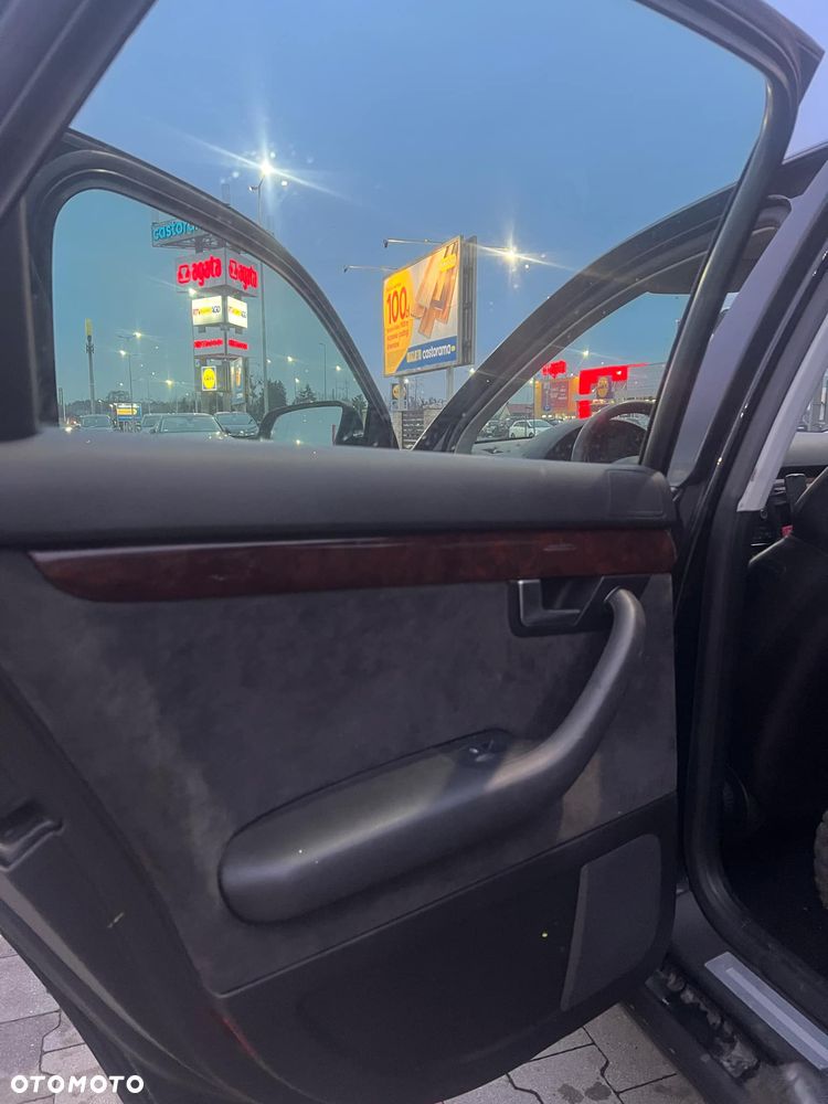 Audi A4 Limousine - 17