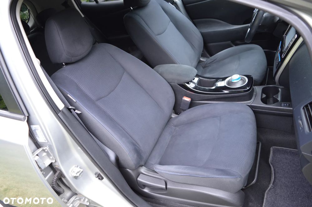 Nissan Leaf 24 kWh (mit Batterie) Visia + - 30