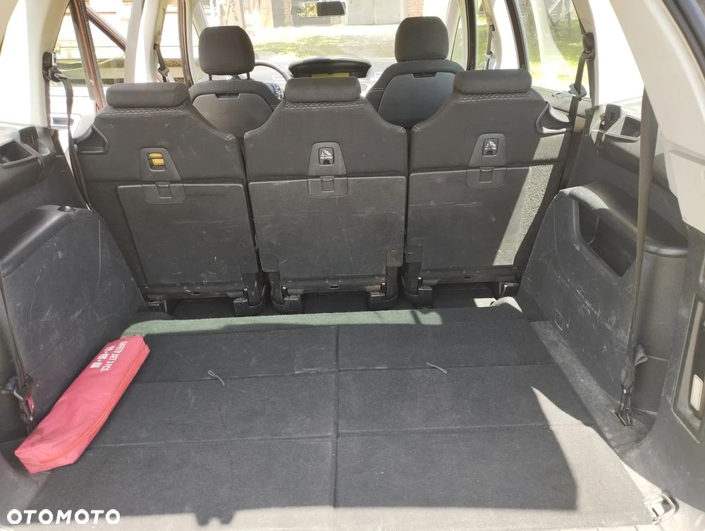 Citroën C4 Picasso - 10