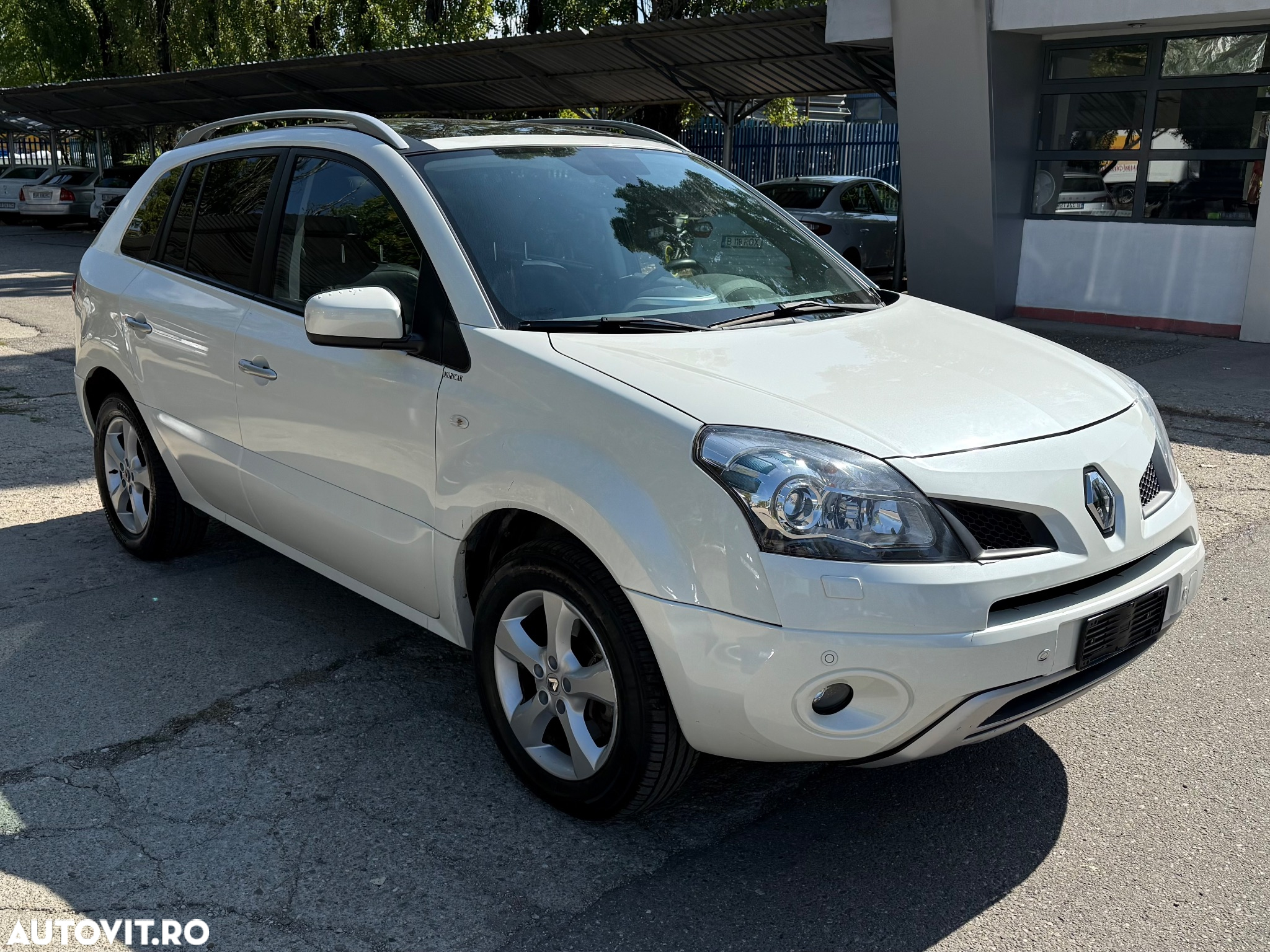 Renault Koleos 2.0 dCI 4X4 Privilege Aut - 3