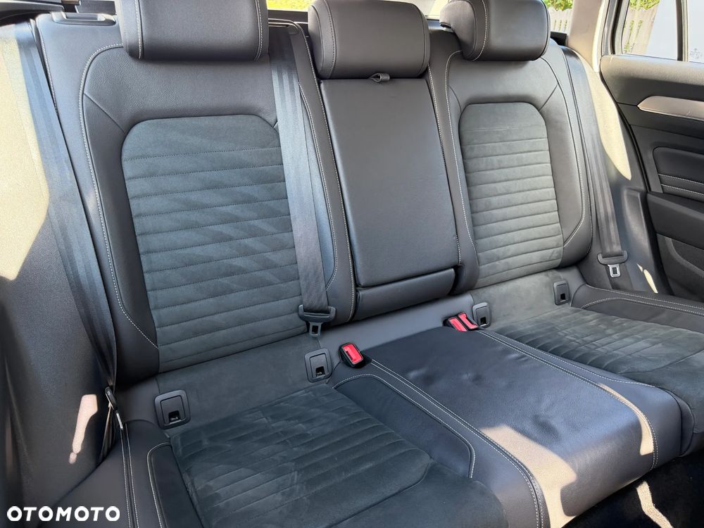 Volkswagen Passat 2.0 TDI EVO Elegance - 22