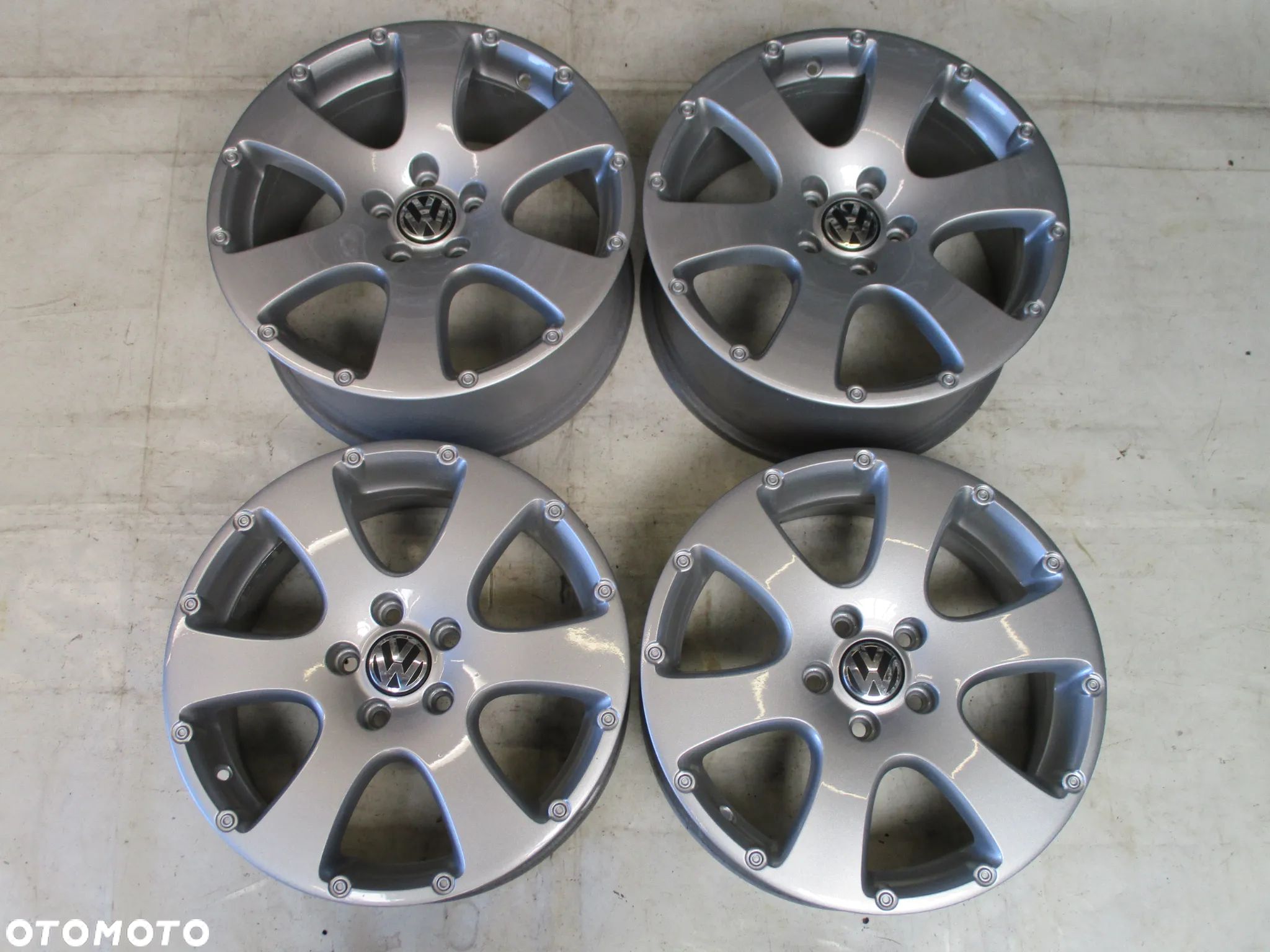 FELGI ALUMINIOWE 17 VW TOURAN GOLF JETTA CADDY SHARAN 6,5J ET42 8J ET37 - 1