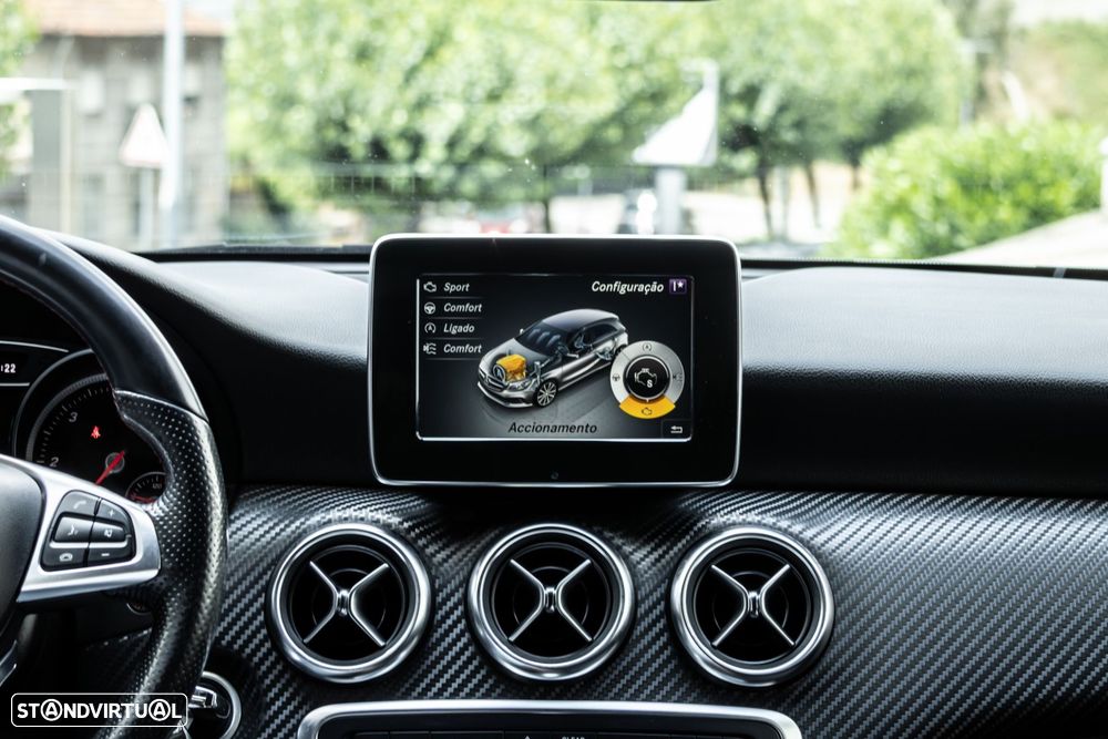 Mercedes-Benz A 180 d AMG Line - 39