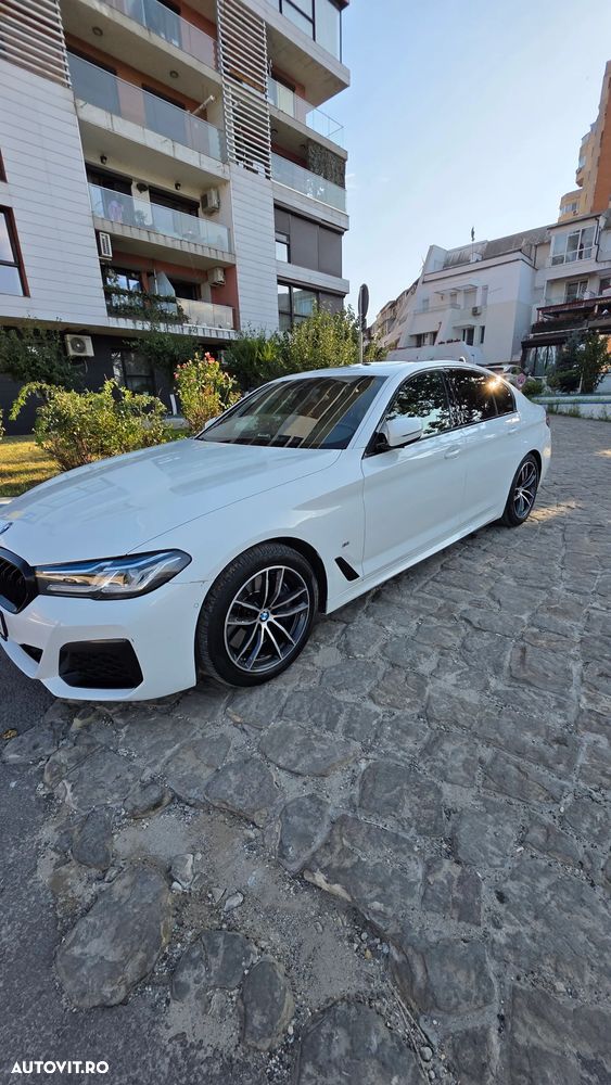 BMW Seria 5 530d xDrive AT MHEV - 2