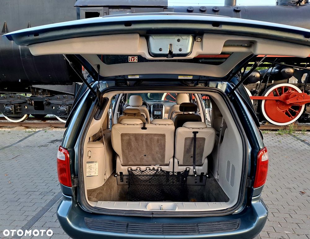 Chrysler Grand Voyager - 29
