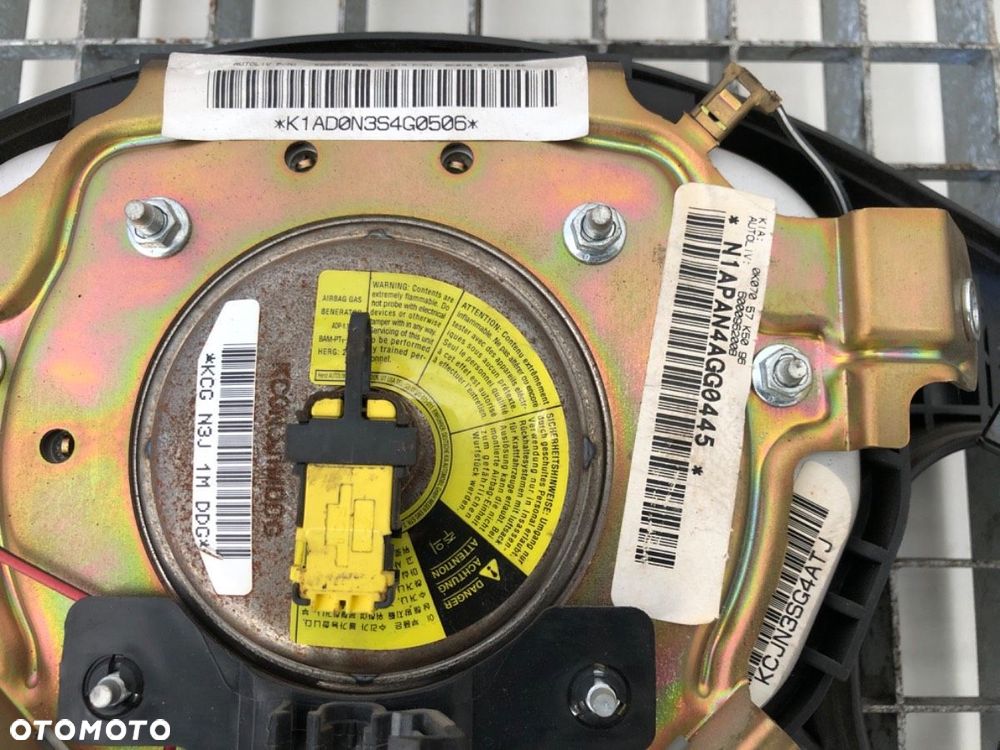 PODUSZKA POWIETRZNA KIEROWCY - 86.00 PLN - KIA SPORTAGE SUV (K00) 1994 - 2005 2.0 87 kW [118 KM] - 3