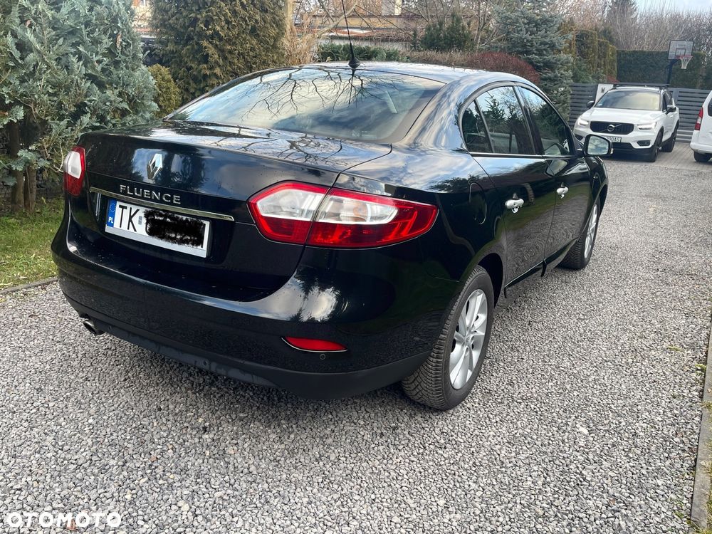 Renault Fluence ver-1-6-16v-limited - 13