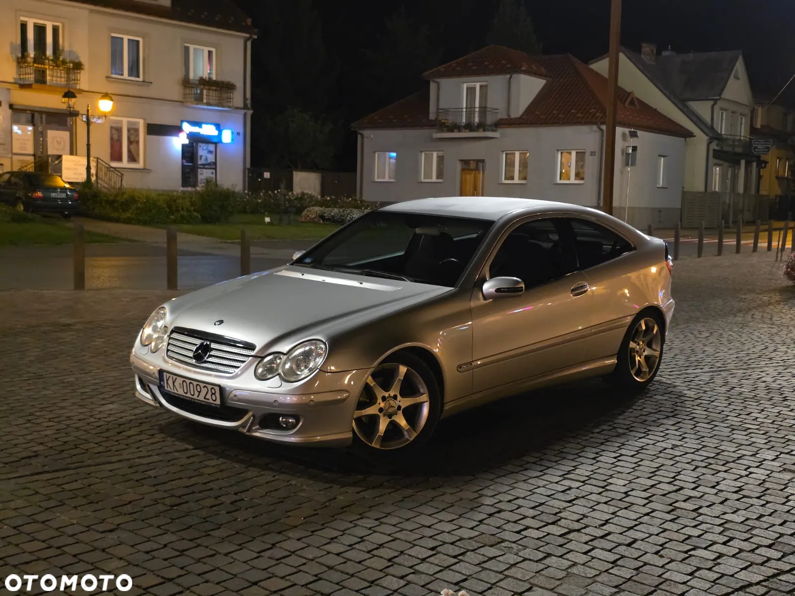 Mercedes-Benz Klasa C 230 Sportcoupe Sport Edition - 20