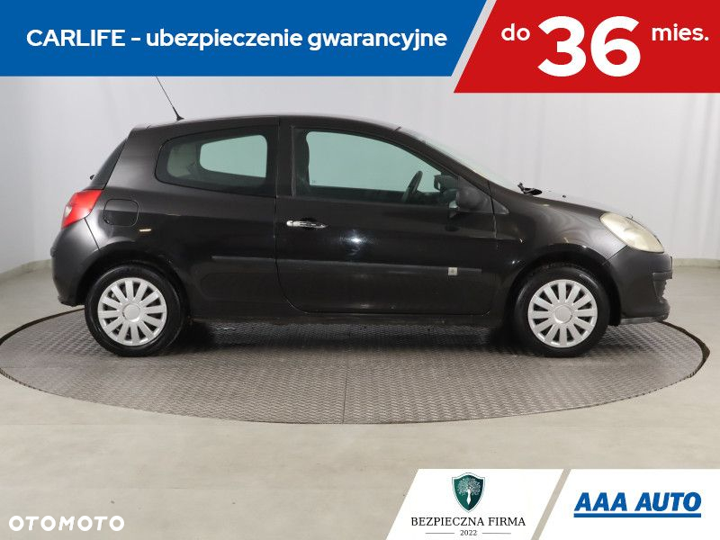 Renault Clio - 7