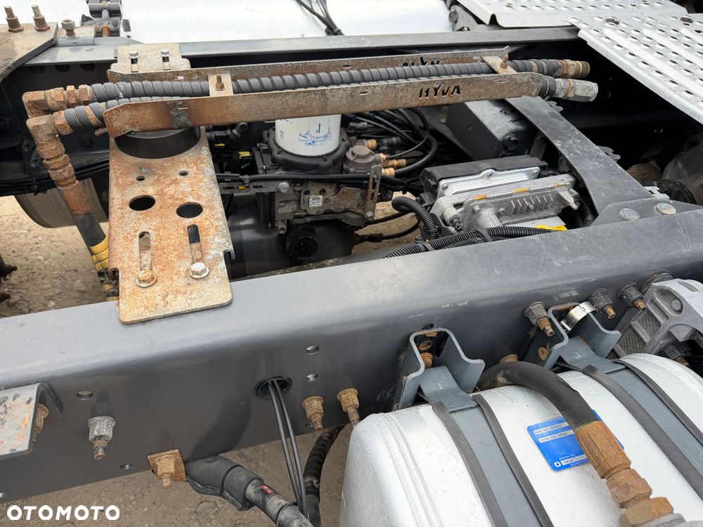 Volvo FH 500 ALUFELGI / HYDRAULIKA HYVA DWUOBWODOWA / TYLKO 577 153 KM PRZEBIEGU / ŁADNE OPONY / KSENONY / LED / BARDZO ŁADNY STAN / 3 SZTUKI !! - 26