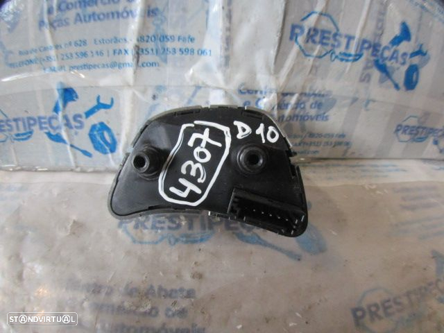 Interruptor Inter4307 KIA CEED 1 SW 2009 1.6CRDI 115CV 5P CINZENTO Volante Multifunções Volume - 2