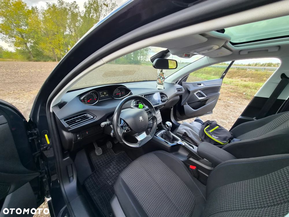 Peugeot 308 PureTech 110 Stop & Start Style - 8