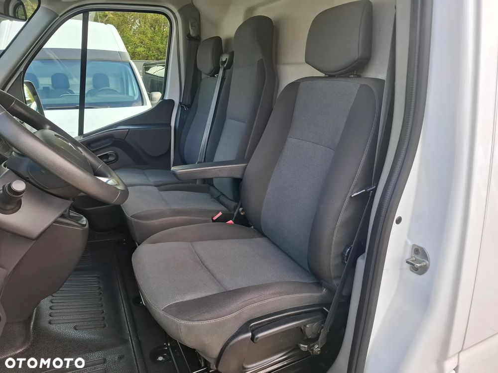 Renault Master 2020 2.3DCI 135KM L2H2 ŚREDNIAK - 18