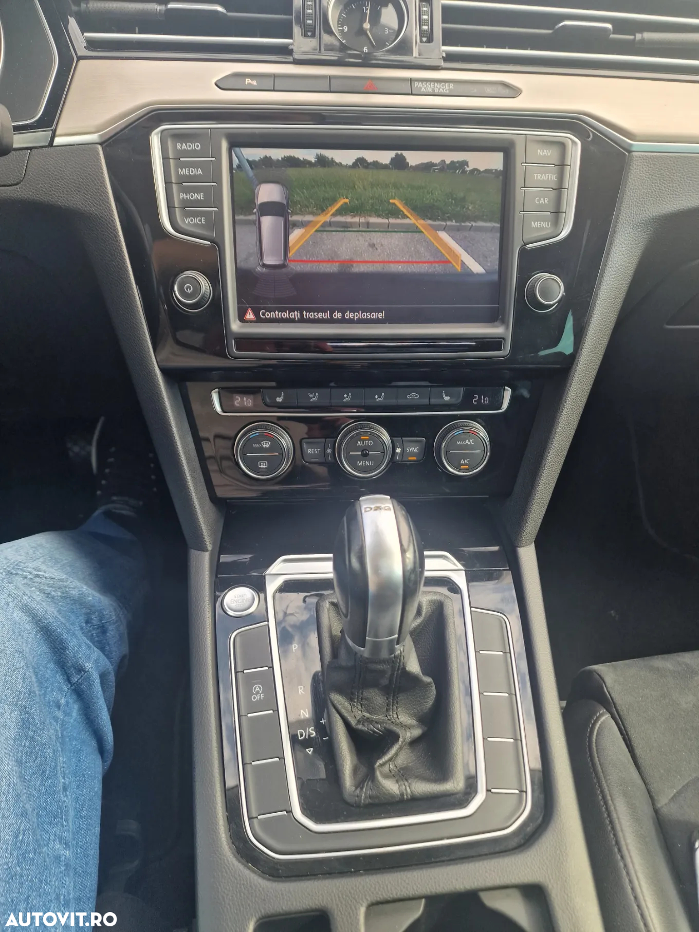 Volkswagen Passat - 11