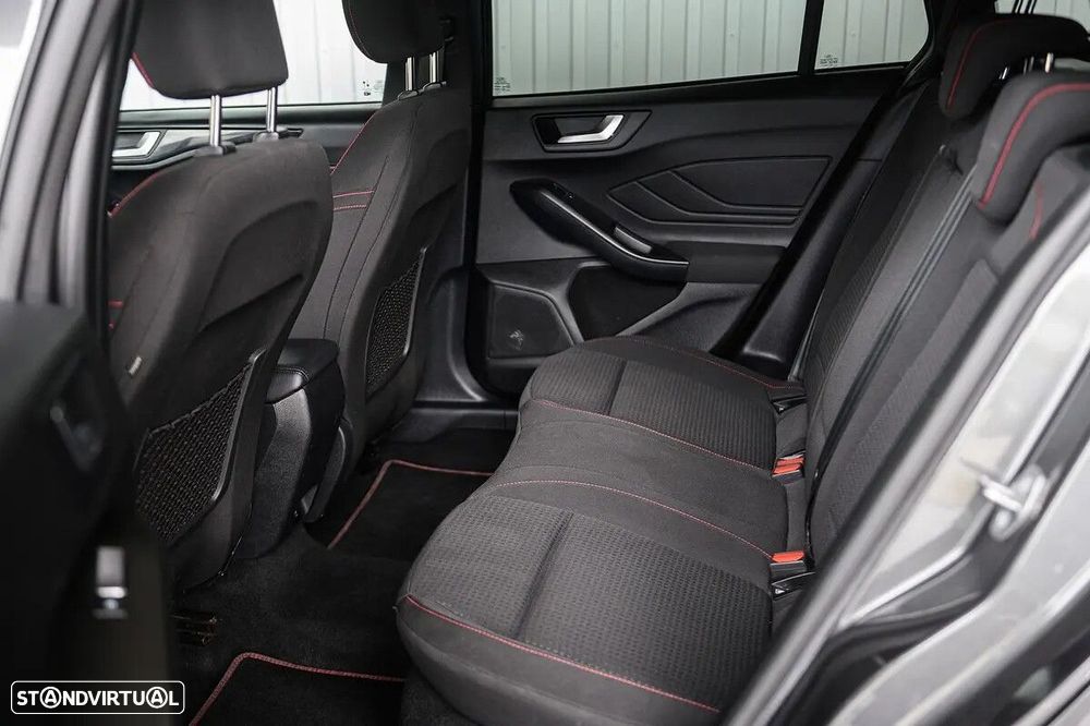 Ford Focus SW 1.0 EcoBoost ST-Line - 20