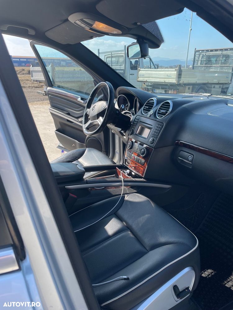 Mercedes-Benz ML - 7