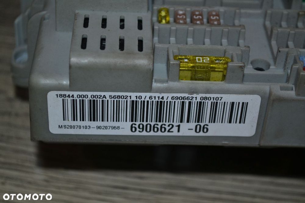 BMW E81 E82 E87 E88 E90 E92 MODUŁ BSI SKRZYNKA BEZPIECZNIKÓW 6906621-06 6906621-03 - 3
