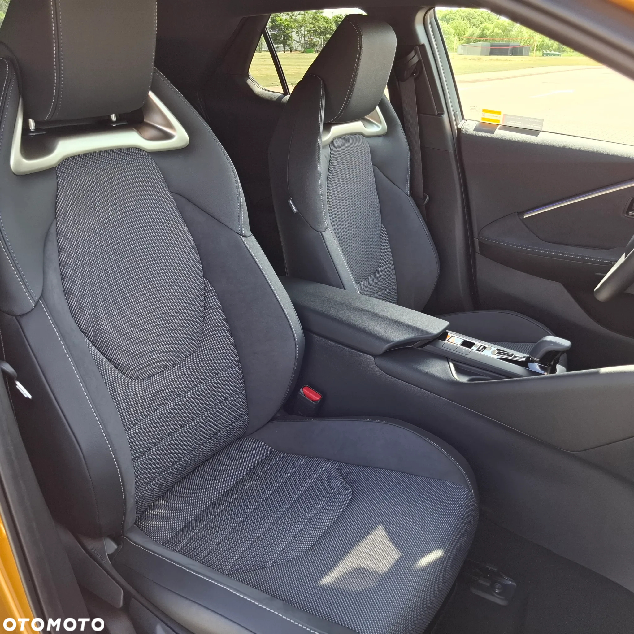 Toyota C-HR 1.8 Hybrid Executive - 4