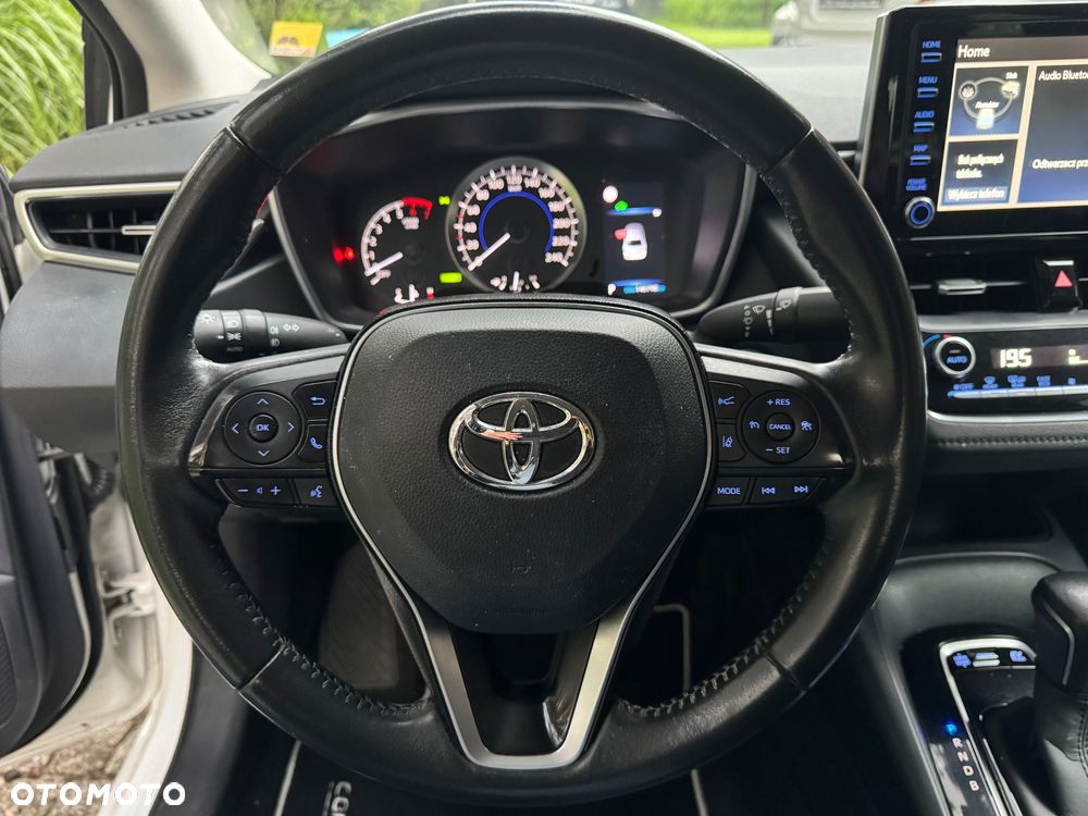 Toyota Corolla 1.8 Hybrid Comfort - 23
