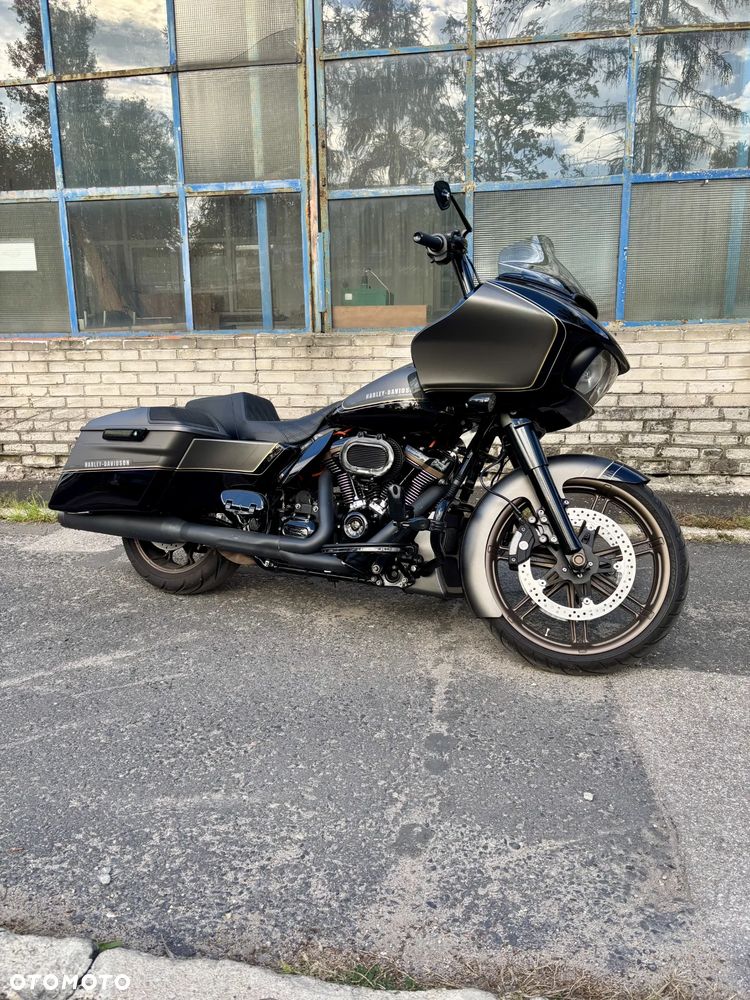 Harley-Davidson Touring Road Glide - 8
