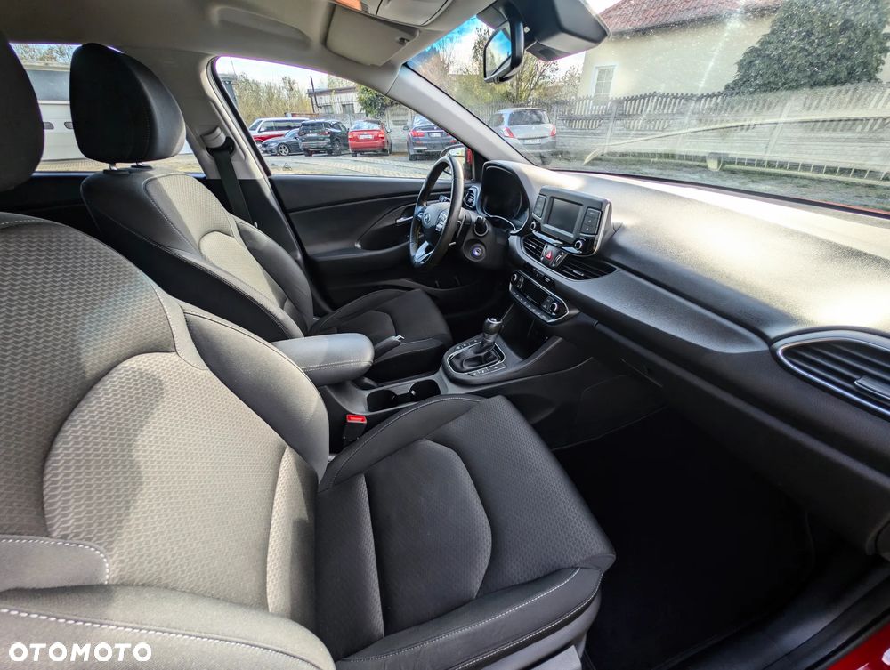 Hyundai i30 1.6 D Premium DCT - 5