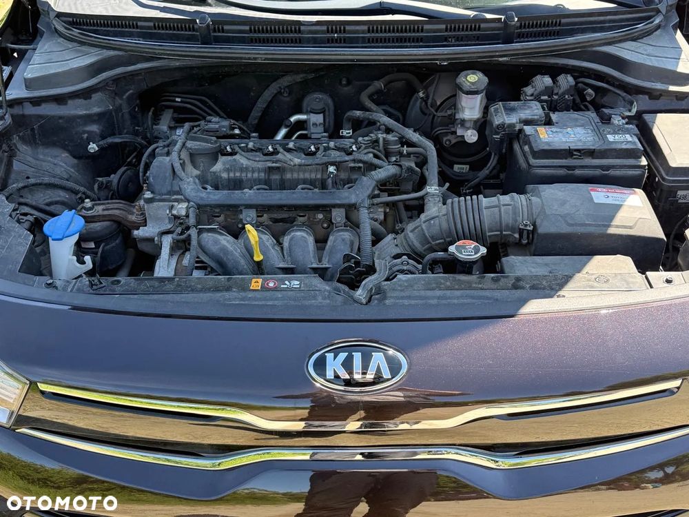 Kia Rio 1.2 L - 9