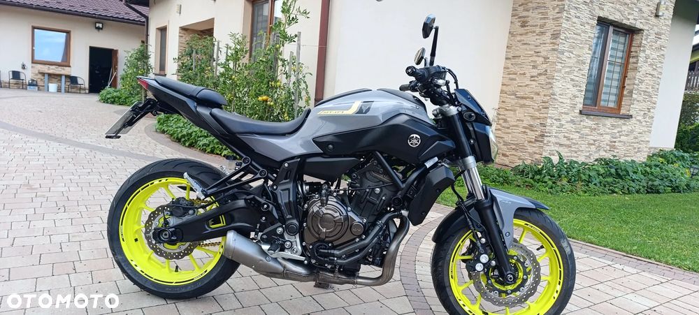 Yamaha MT - 3