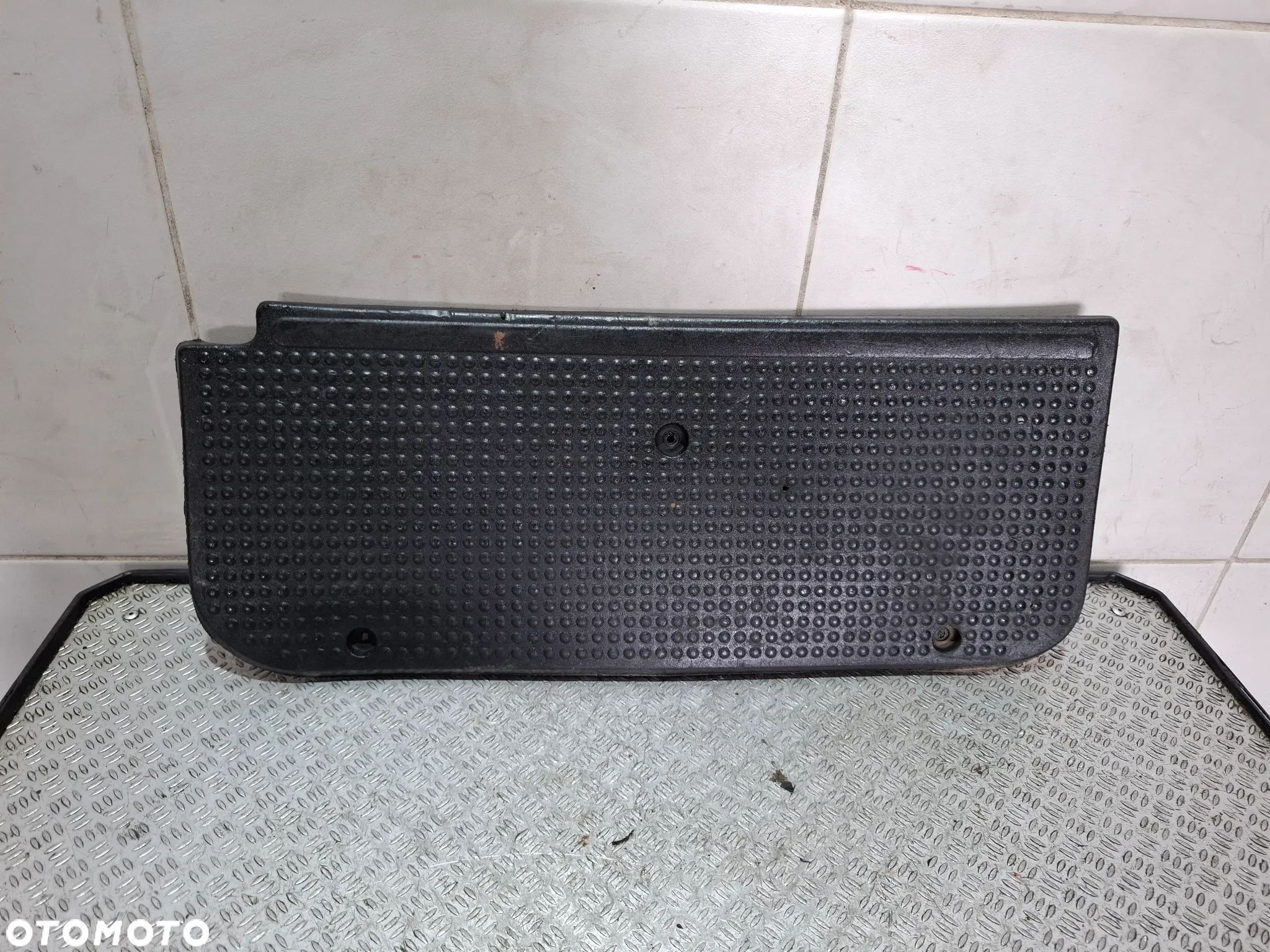 Stopień prawy paki Renault Trafic II 2008 rok nr 8200041184 - 1