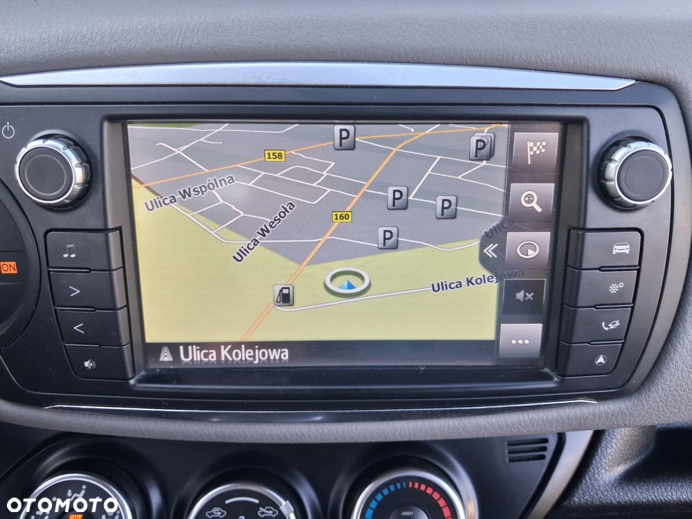 Toyota Yaris 1.0 Premium - 19